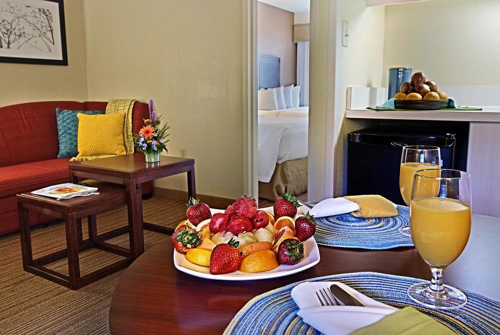 Courtyard By Marriott Orlando Buena Vista At Vista Centre Hotel Lake Buena Vista