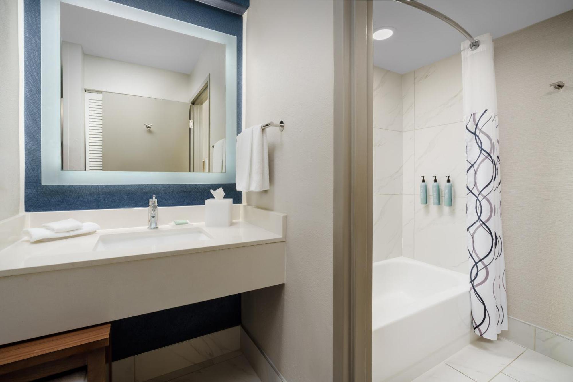 Courtyard By Marriott Orlando Buena Vista At Vista Centre Lake Buena Vista