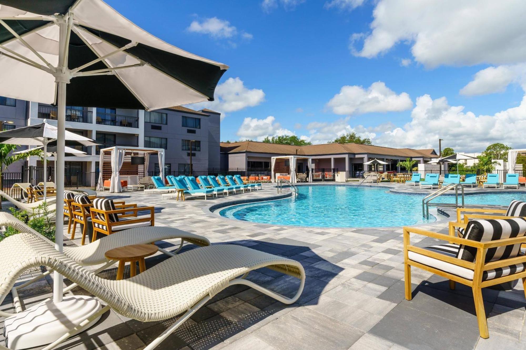 Courtyard By Marriott Orlando Buena Vista At Vista Centre Hotel