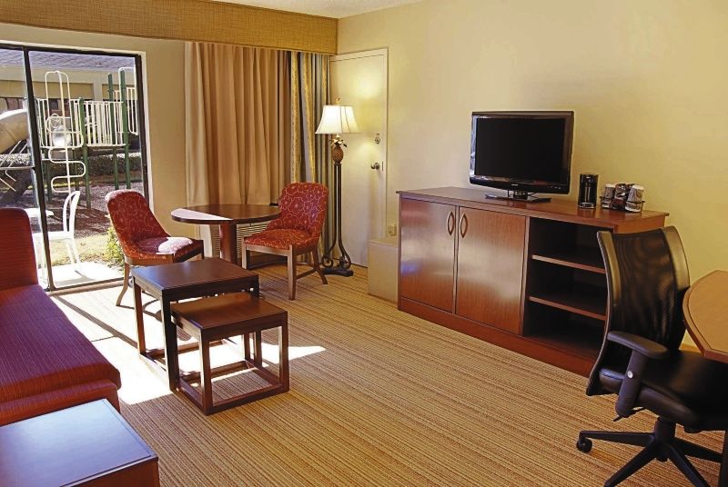 Hotel Courtyard By Marriott Orlando Buena Vista At Vista Centre 3*