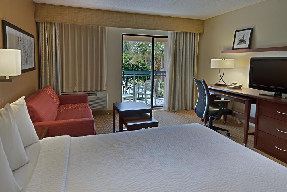 Courtyard By Marriott Orlando Buena Vista At Vista Centre 3*