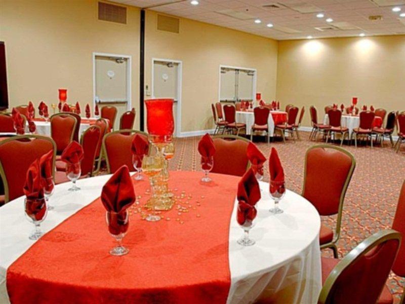 Hotel Courtyard By Marriott Orlando Buena Vista At Vista Centre 3*